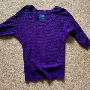 Short sleeve sweater